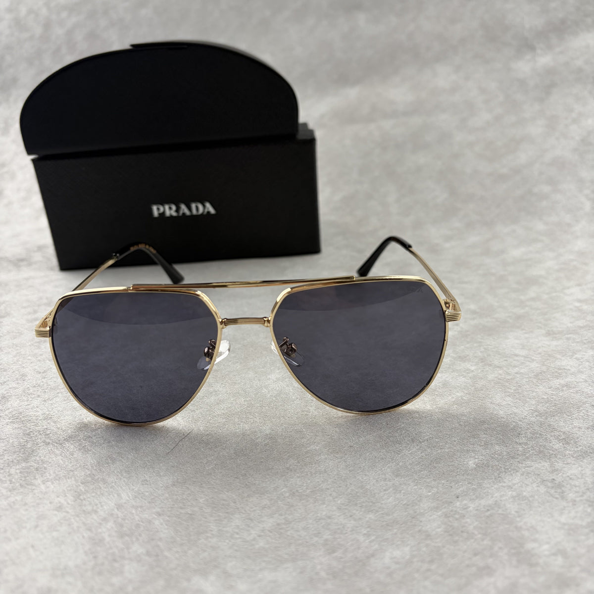 Modern Gold Aviator Sunglasses - UV Protection Metal Frame Shades