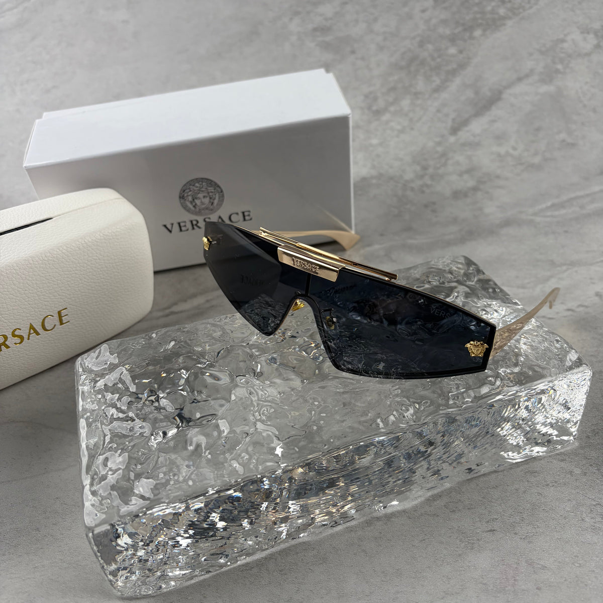 Modern Gold Metal Shield Sunglasses - Unisex UV Protection Eyewear