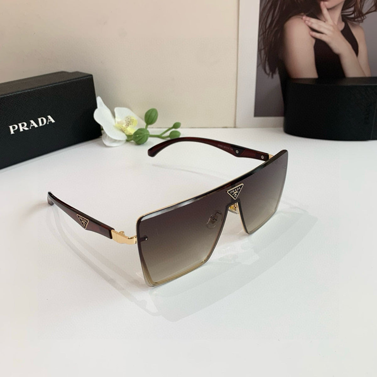 Gradient Shield Sunglasses – Brown & Gold Edition